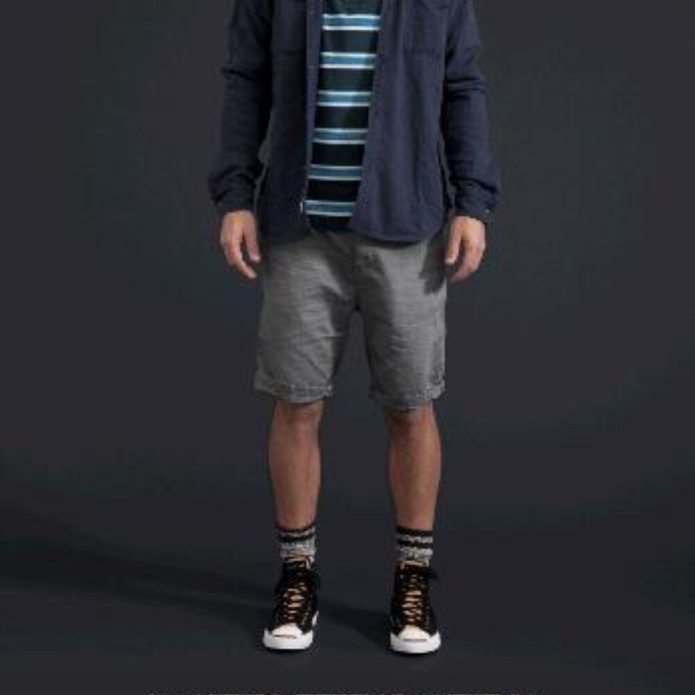 BNWT AW14 DEUS EX MACHINA LEARY CHINO SHORTS 30